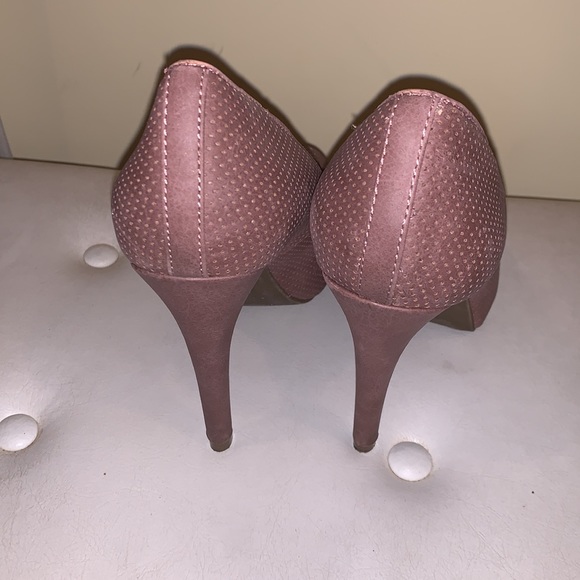 GUESS Platform Pumps Taupe Peep-Toe Shoes Y2K Club Event Heels Coquette Girl 8 - Picture 4 of 9
